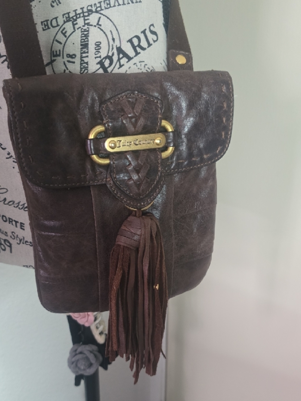 Juicy Couture Vintage Dark Brown Leather W/ Gold Hardware Crossbody Bag (EUC)✨️ - Picture 2 of 11